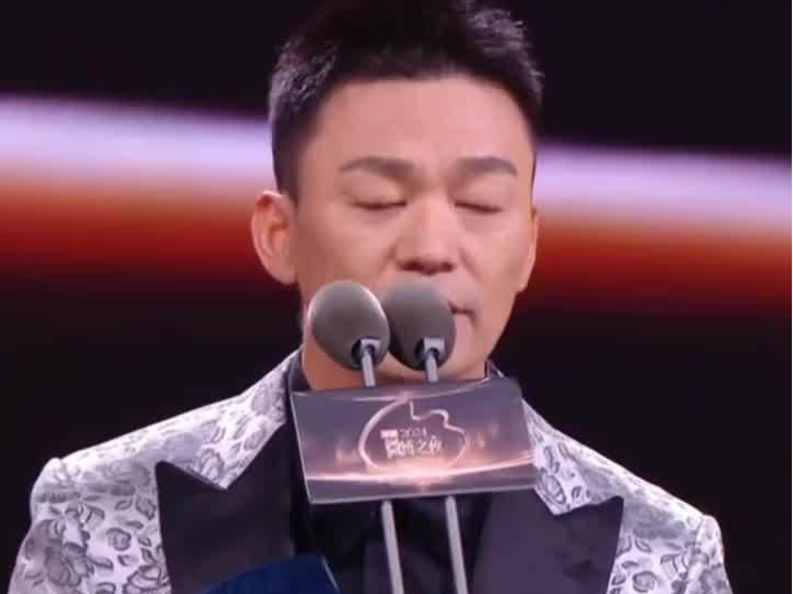 王宝强回应总是上热搜：热搜可以但不能“塌房”