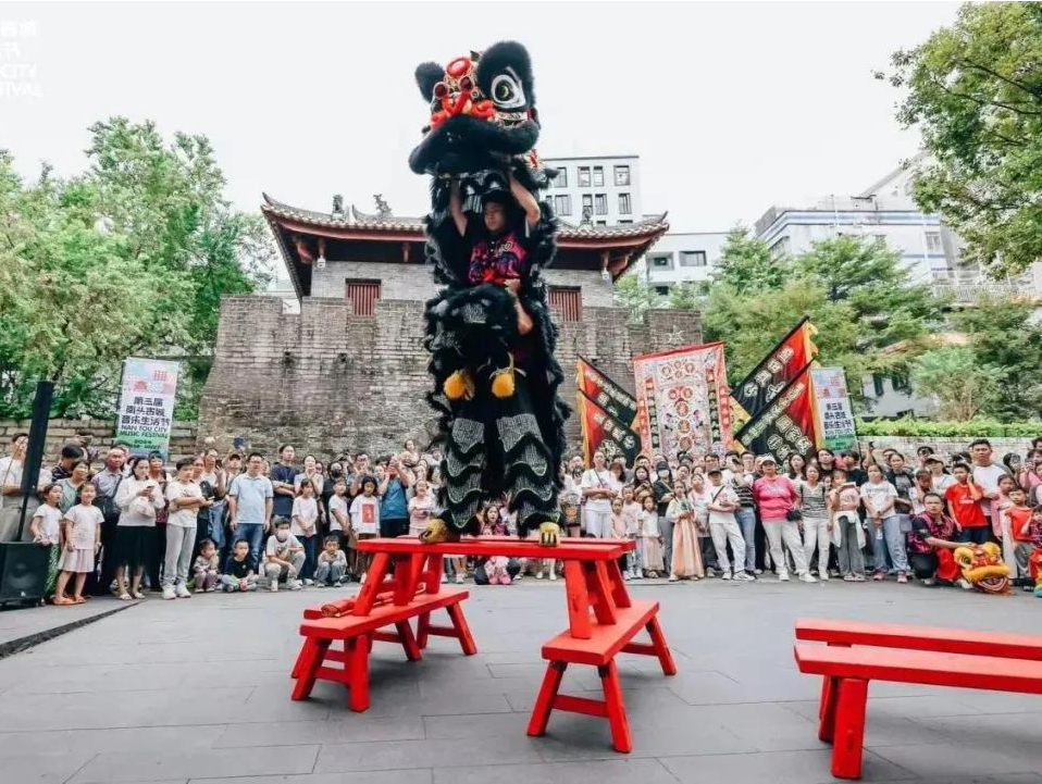 有趣又好玩！文艺集市迎新春活动开展