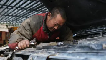 汽修市场规范化集中经营，入驻商家月入过万
