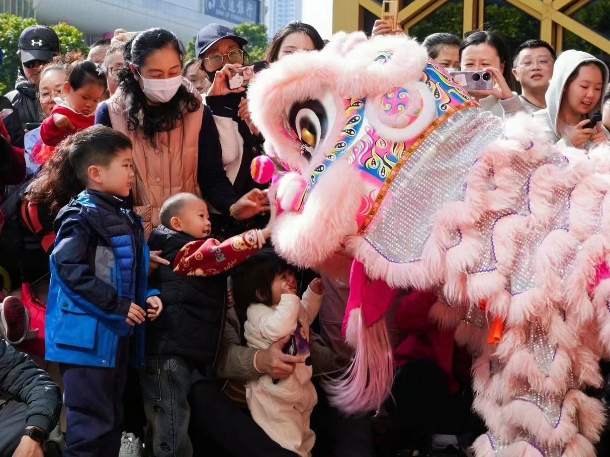 购物，看展，逛庙会……在深圳体会不一样的“年味”｜来深过大年