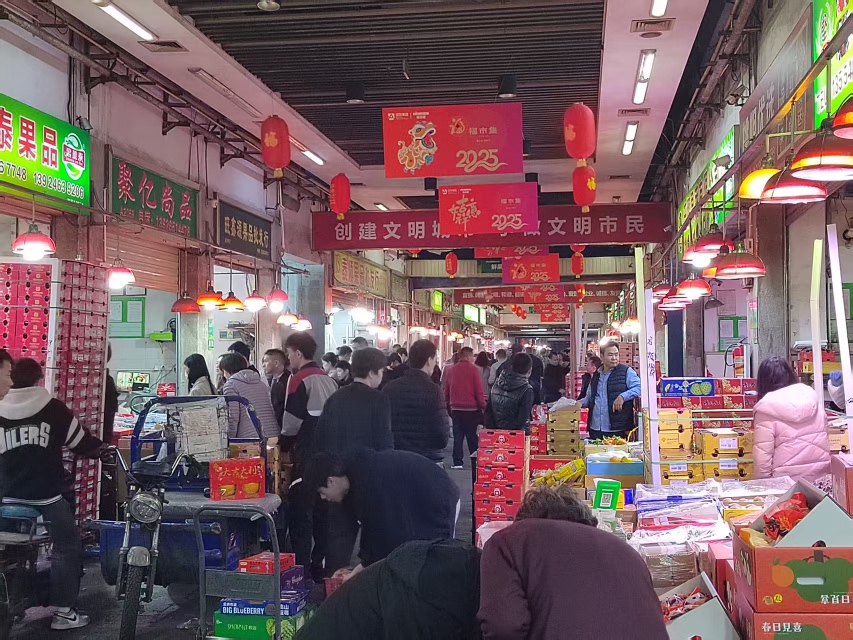 新春走基层 | 深圳“菜篮子”供应足品类丰，保障市民安心过大年