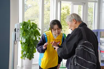 9个站点共设30个青年志愿服务岗，2025年中山春运志愿服务启动