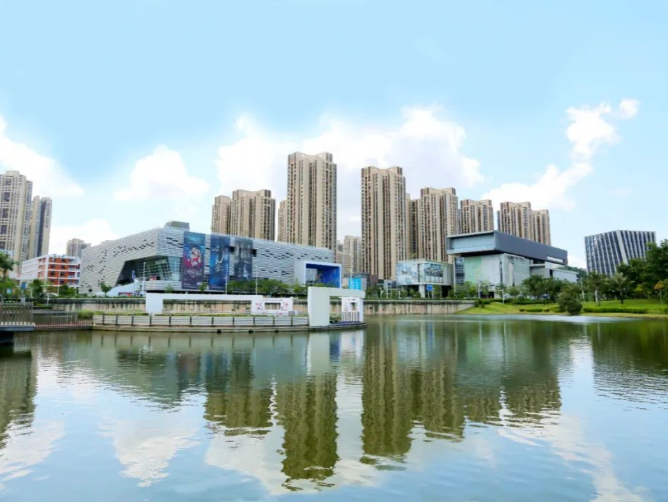 贴心关怀传递友善 坪山区启动2025新春“圆梦微心愿”活动