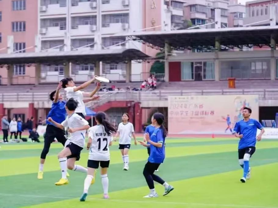 深圳学子在全国全省体育赛事中屡夺桂冠