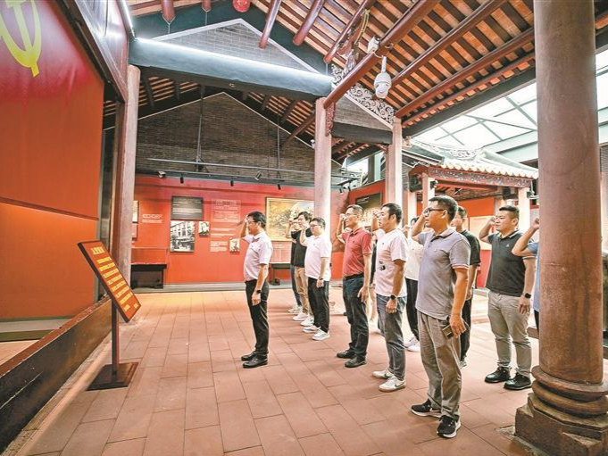 将强大“组织力”转化为强劲“生产力” 深圳坚持高质量党建引领高质量发展