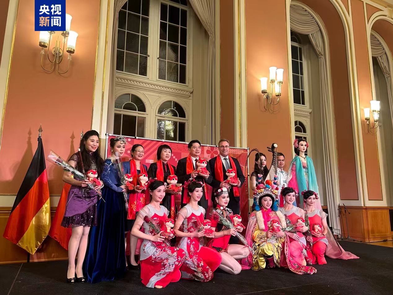 莞产潮玩连续三年成为“欢乐春节”吉祥物
