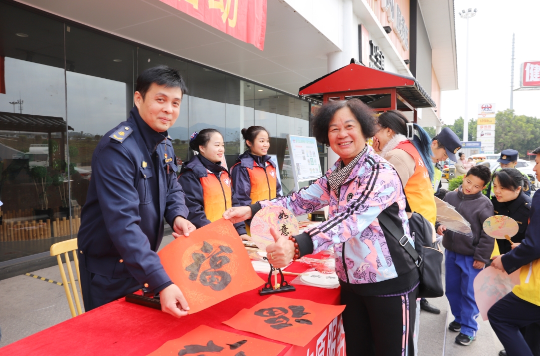 归途之上满载幸福，省交通集团博深分公司多形式开展志愿服务活动