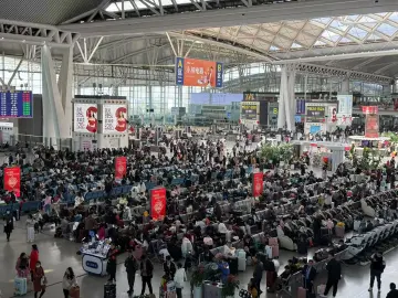 “春运时间”到！粤港澳大湾区春运首趟列车从深圳发出、首趟“共青团号”列车从广州发出