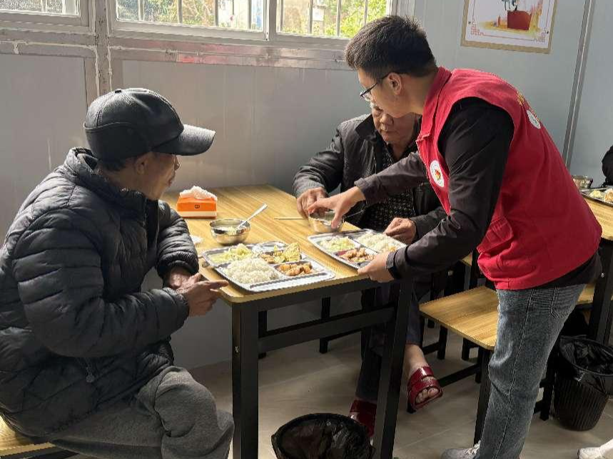 汕头河溪镇中田村长者食堂启用，“圳帮扶”关注老年人生活需求