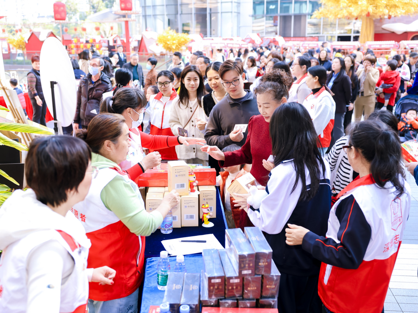 2025年龙岗区关爱行动正式启动