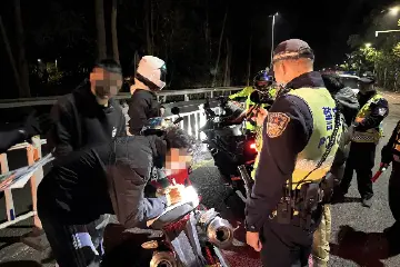 筑牢冬季交通安全防线，中山交警在路上→