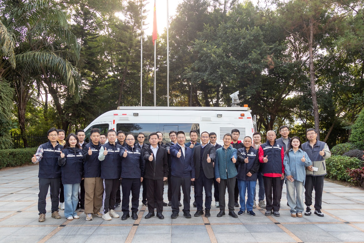 “深圳天气暖一度”粤湘探路气象服务团启程北上