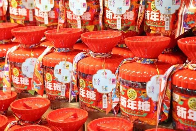 热销的新年糖产品