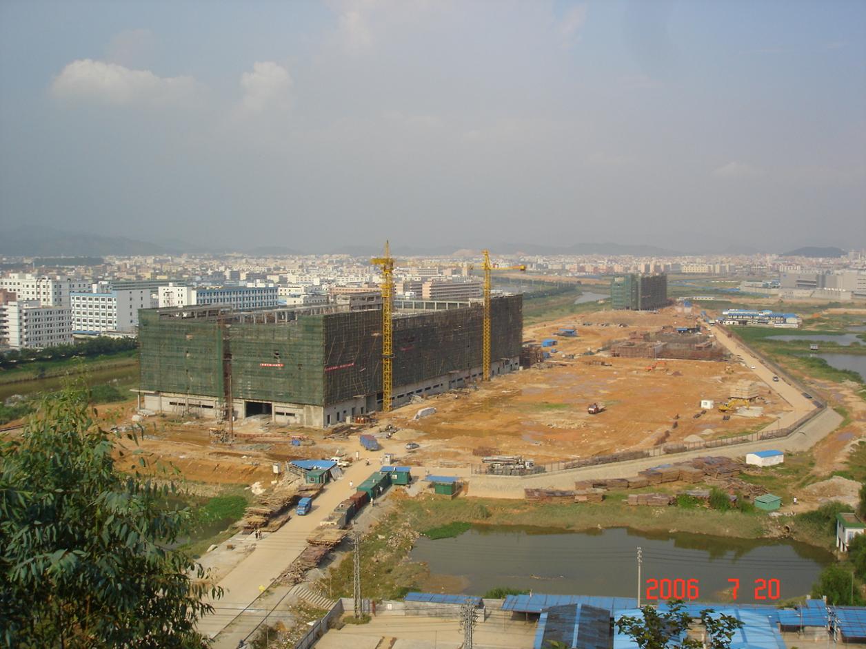 D:\棵\工作\台\鹏鼎控股沈庆芳\晶报采访沈董\20060720.JPG