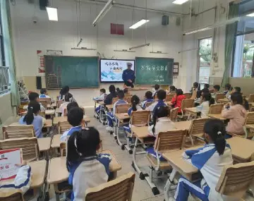 龙华：“交通”散学礼，安全寒假行