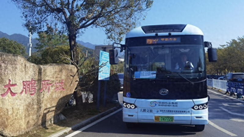 鹏城假日穿梭巴士开通，串联大鹏所城、东山寺、较场尾等景点