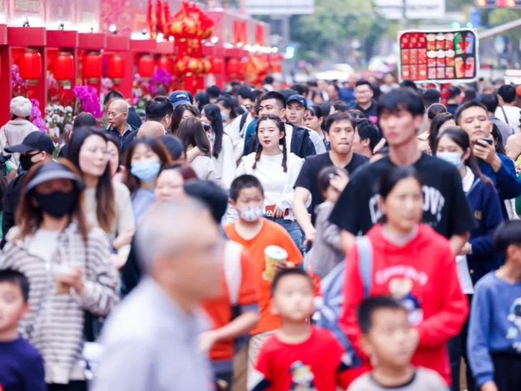 新春走基层｜福田商圈首店经济人气旺，红火热闹迎新春