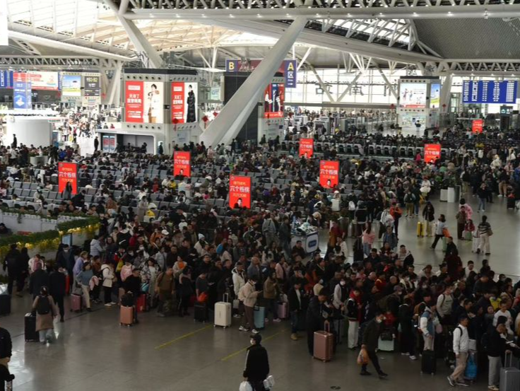 除夕车票开售！广铁春运首日发送旅客157.9万人次