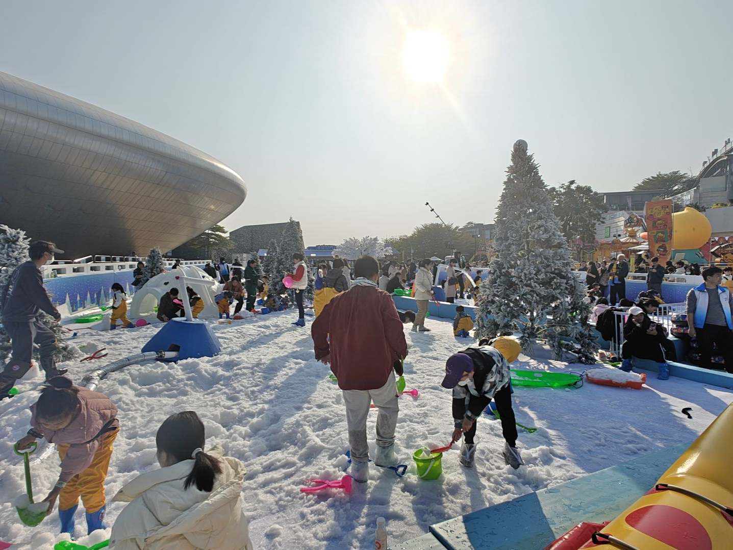 北纬22度燃起“冰雪热”！深圳春节多样化冰雪活动持续升温