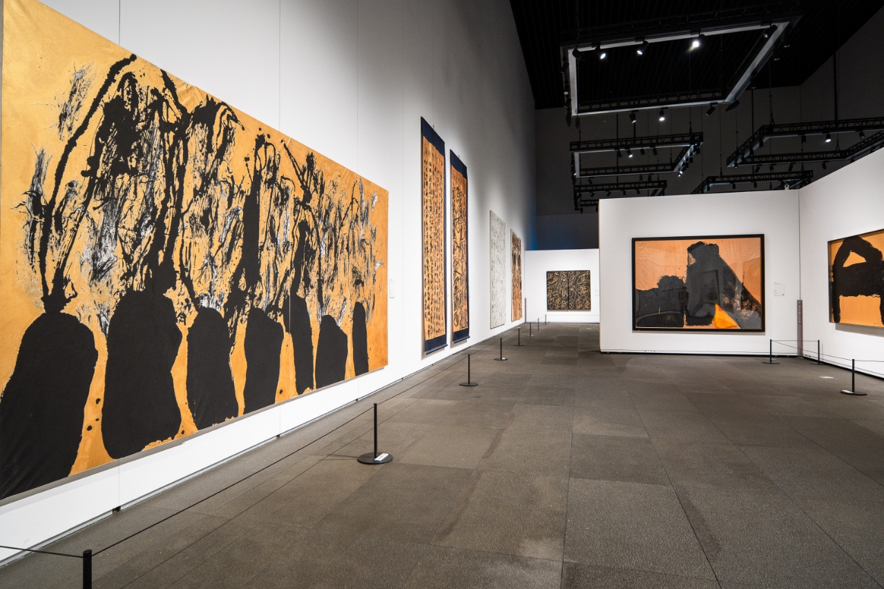 深圳美术馆推出“当代汉字艺术展”，探索汉字及书法在当代艺术中的可能性