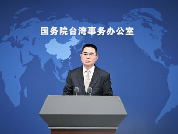 闽沪居民赴台团队游将于近期恢复，国台办：乐见其成 