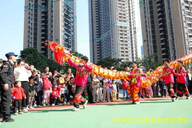 新春走基层 | 深圳小区张灯结彩年味十足，15万留守物业人陪您过大年