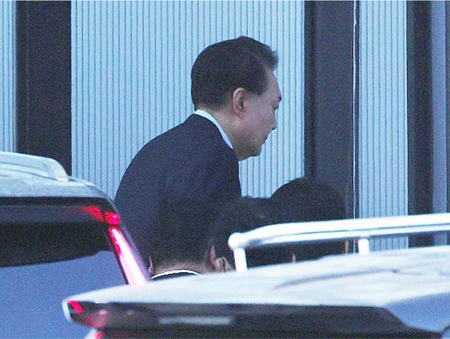 尹锡悦接受讯问细节公开