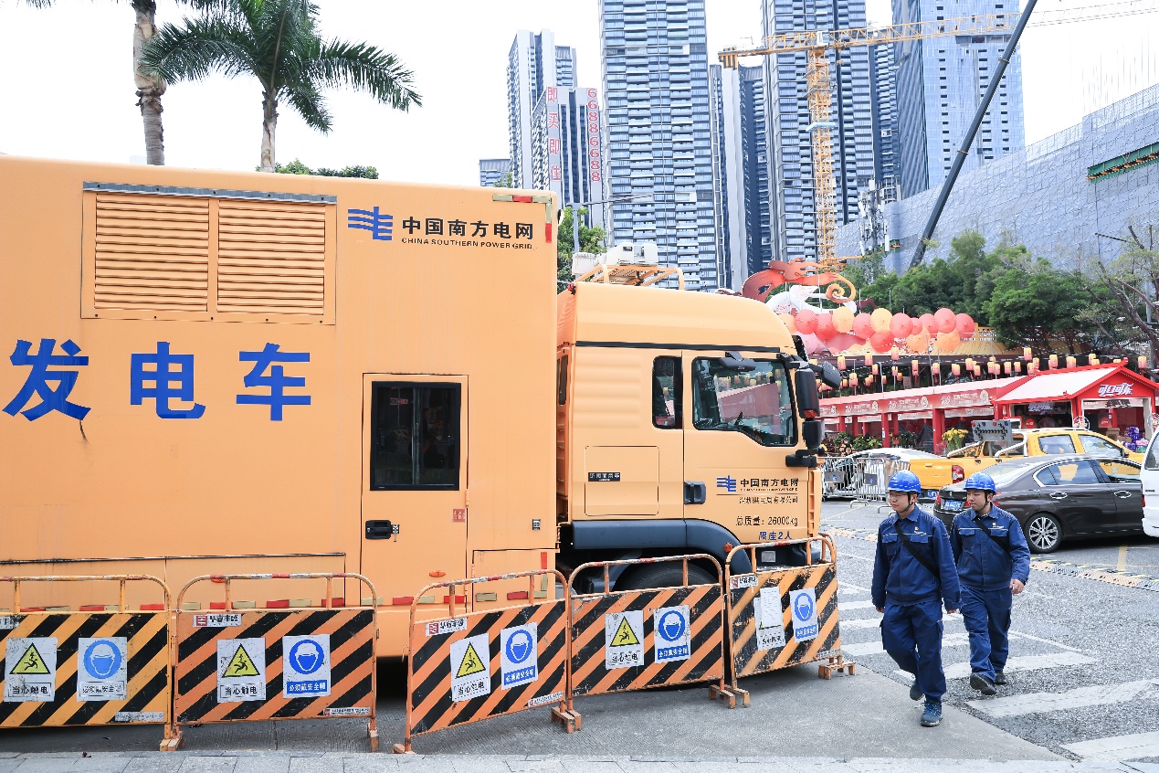深圳罗湖供电局全力做好爱国路迎春花市保供电工作