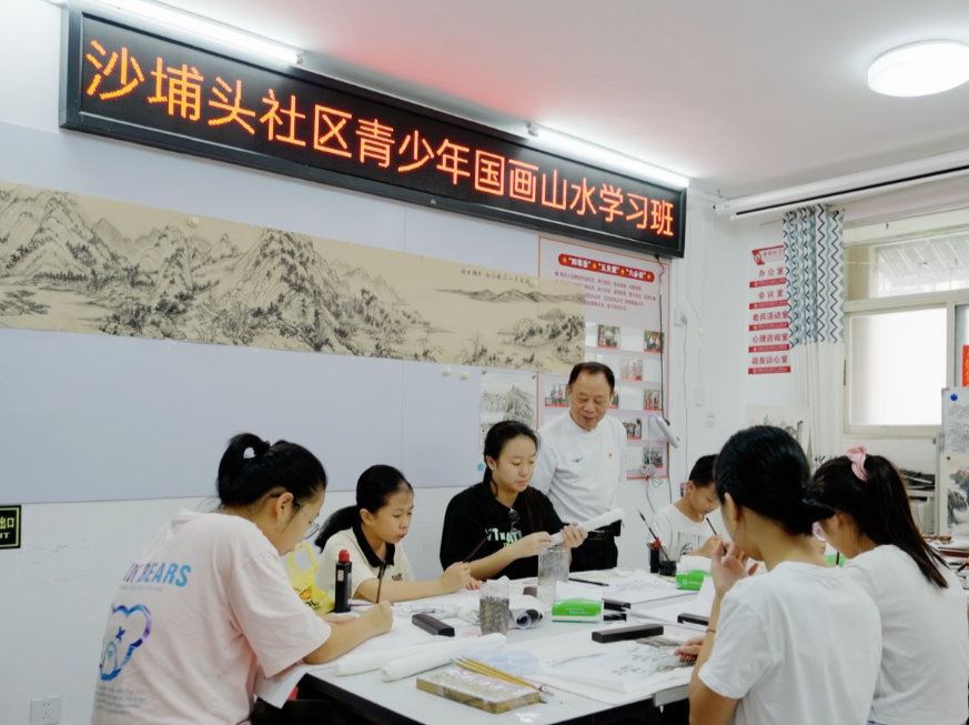 丹青传情，仁心济世——南园党员用行动诠释党员本色