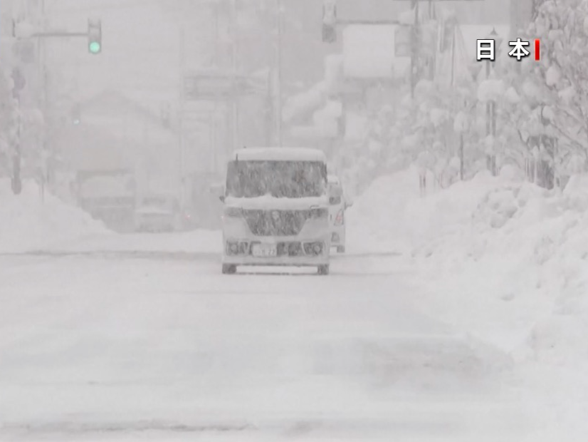日本强降雪持续，多个航班被取消