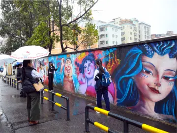 深圳街头哪吒涂鸦墙成市民新晋打卡地
