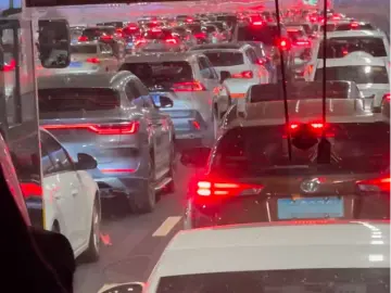 春节假期最后一天：堵堵堵，人从众叕，铁腚模式已开启