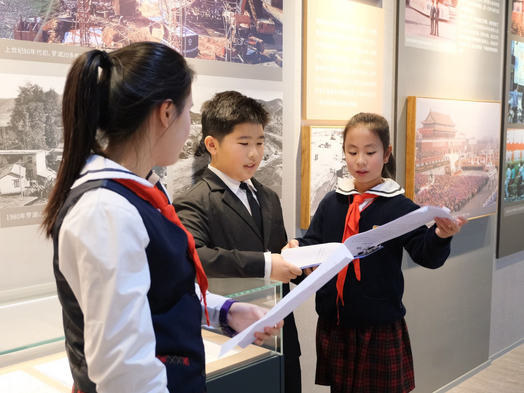 走进社会大课堂，深圳市档案馆携手深实验开展“小小讲解员”培训