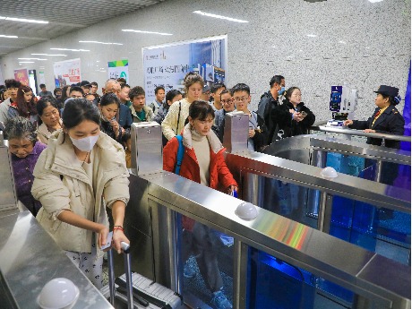 平安春运｜高铁虎门站、东莞东站迎来返程小高峰