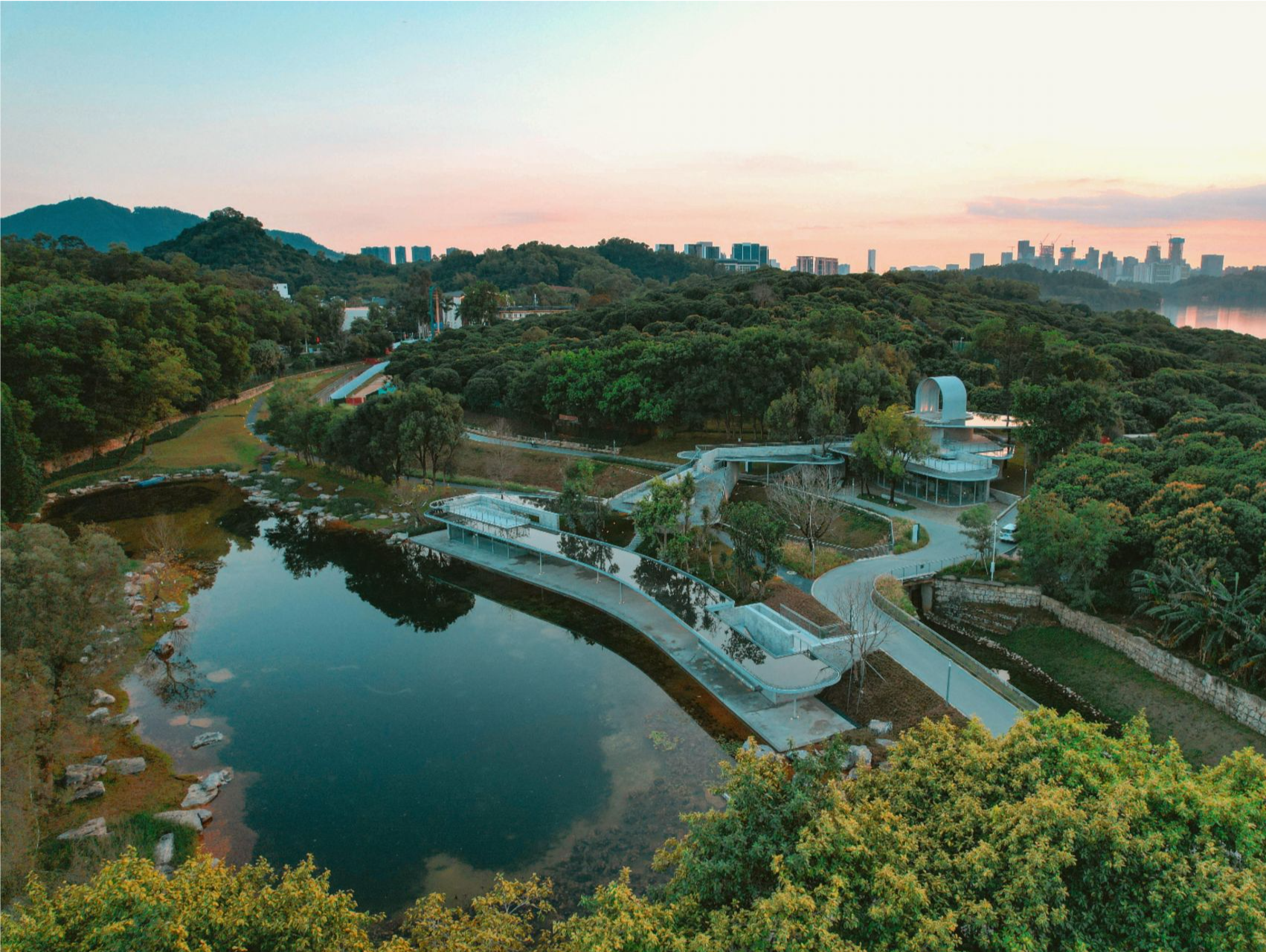 打造城市生态新名片，深圳南山16.2公里环西丽湖绿道全线贯通