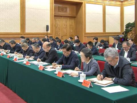 时政新闻眼丨民营企业座谈会再次召开，习近平作出哪些重要部署？