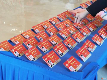 积极履职建言献策  共谋高质量发展！近500名政协委员向深圳市政协七届五次会议报到