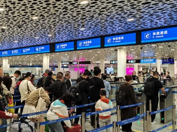深圳机场口岸：出境游持续火热，预计未来三日迎入境高峰