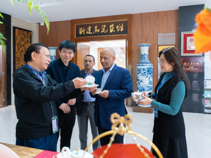 深企斯达高瓷艺：借乒乓球亚洲杯之光，耀“深派”瓷艺风华