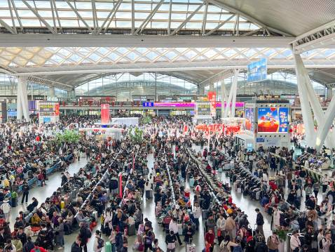 全国铁路预计今日发送旅客1330万人次，加开旅客列车791列