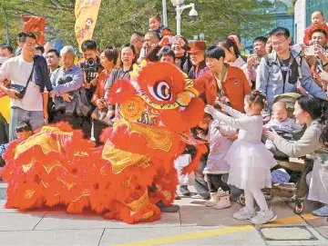 深圳春节消费市场活力足，新意多！