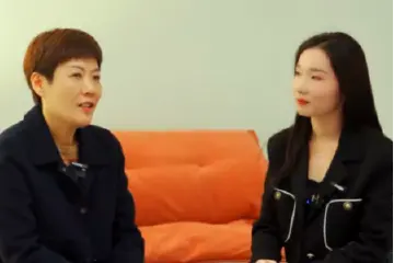 不仅相信光，还要“聚光”！中山灯企老板纷纷“下场”直播引粉丝丨解码企业直播带货热