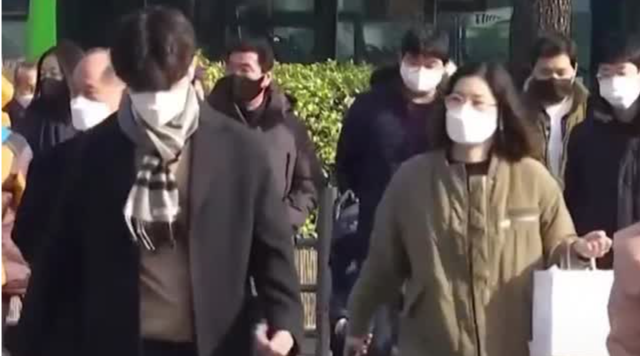 韩国首尔“催婚”出招：新人登记结婚奖100万韩元