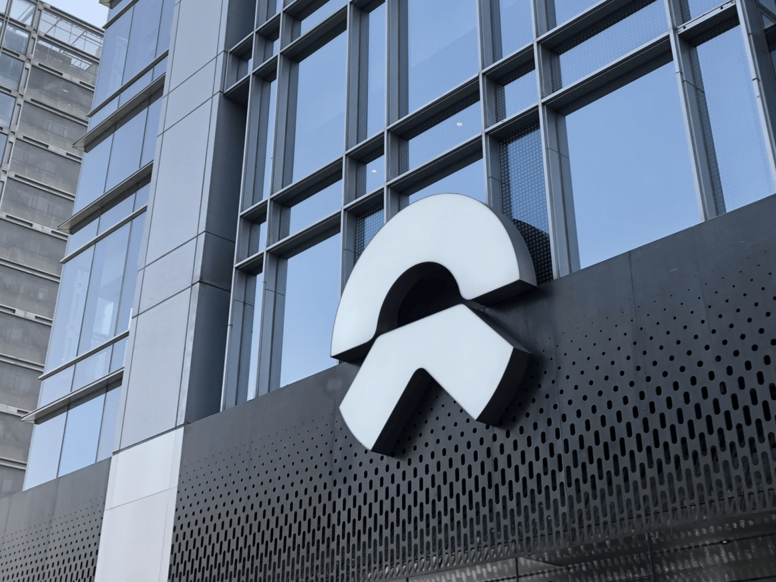 打击网络水军，蔚来再起诉造谣网络账号 | 网事