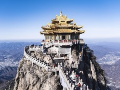 多个景区发布公告：售票数量已达上限，请游客合理安排行程