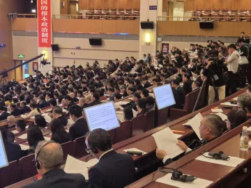 深圳两会首次启用AI同声传译，0.5秒级实时响应，准确率超98%
