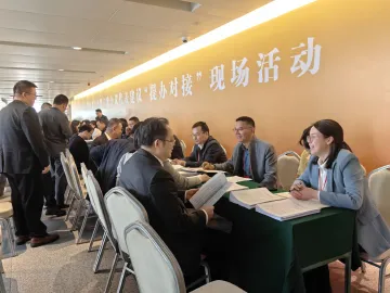 建议答复“面对面”！深圳市两会上的这个“市集”人气超高