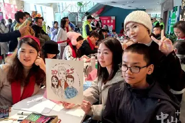 10位漫画家齐聚中山，免费为市民游客绘制专属肖像漫画
