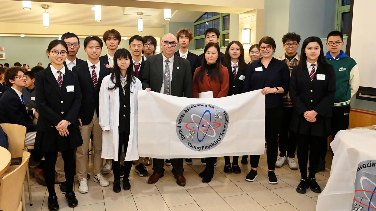 深中代表队荣获2025年度美国青年物理学家邀请赛总分第三佳绩