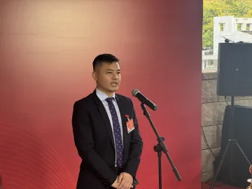 盛司潼：大力推进AI与生物医药产业融合 | 聚焦2025深圳两会-委员通道